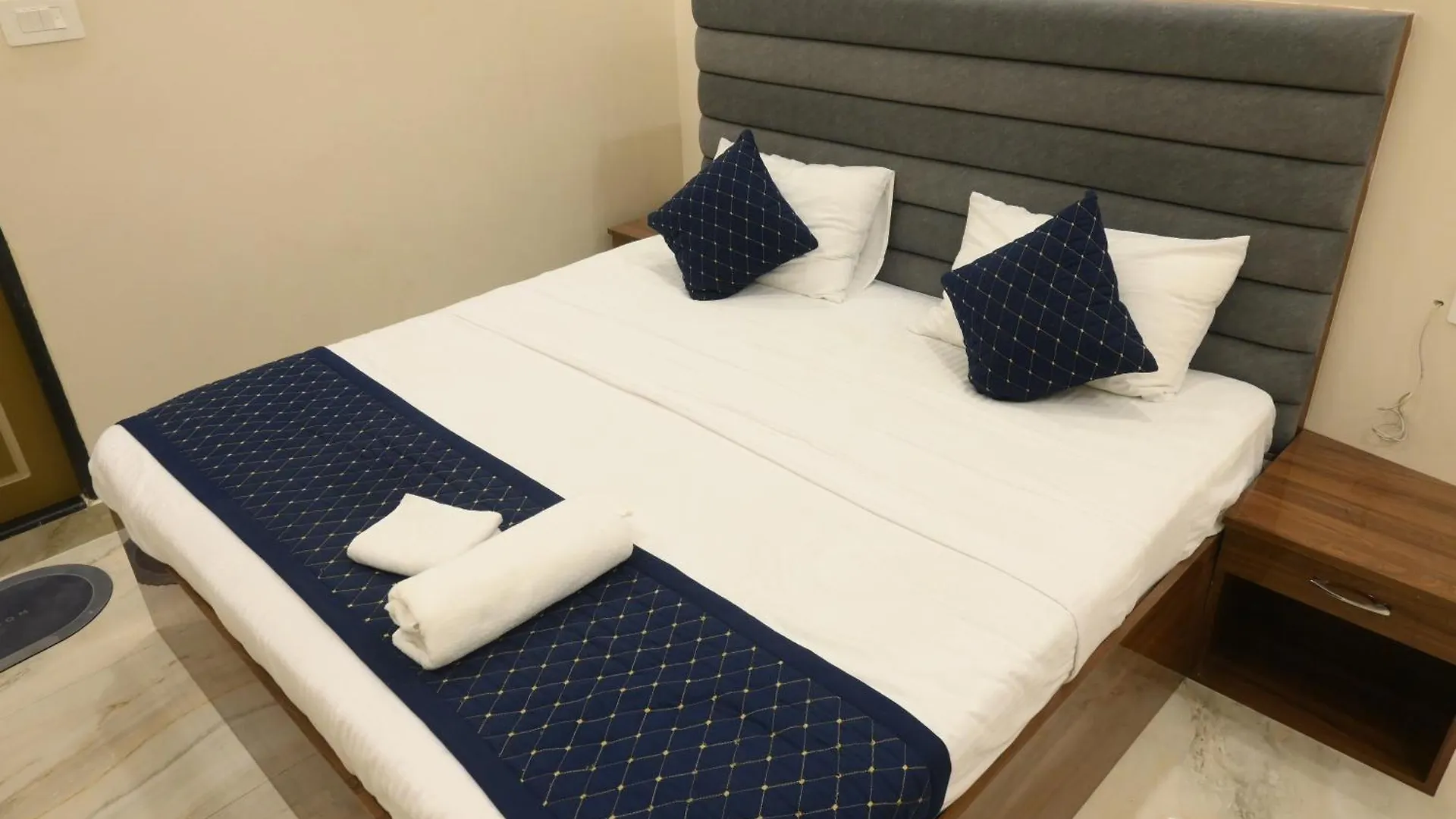 Shree Hari Niwas P Guest House Váránaszi India